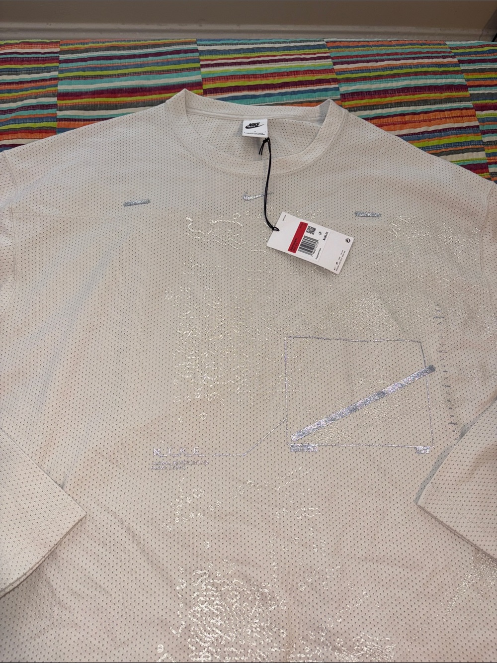 Nike long sleeve mesh size large little oversized, fast shipping